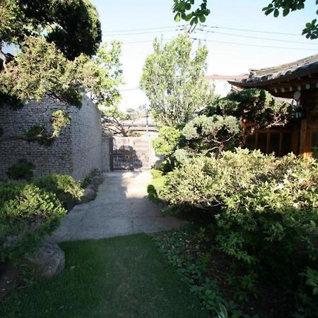 Bonum 1957 Hanok And Boutique Seoul Eksteriør billede