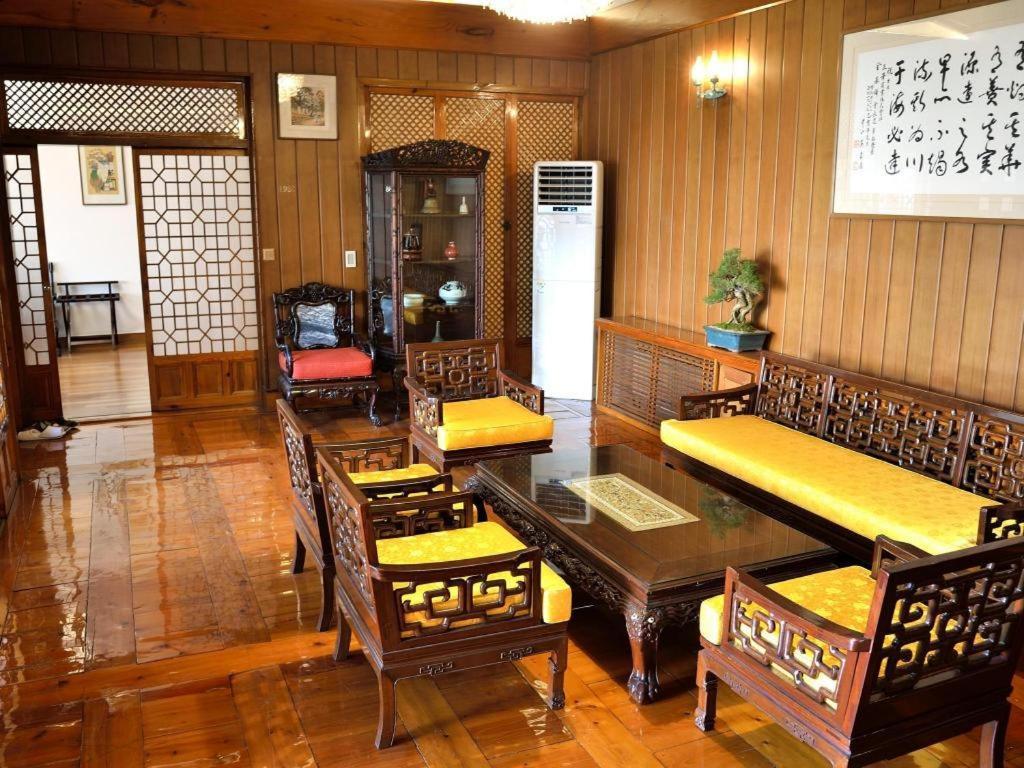 Bonum 1957 Hanok And Boutique Seoul Eksteriør billede
