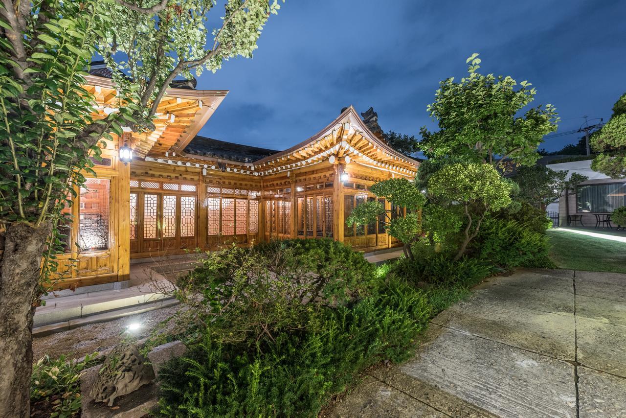 Bonum 1957 Hanok And Boutique Seoul Eksteriør billede